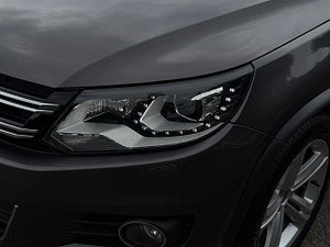 Volkswagen Tiguan thumbnail