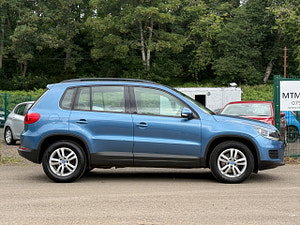 Volkswagen Tiguan thumbnail