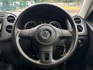 Volkswagen Tiguan thumbnail