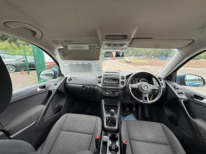 Volkswagen Tiguan thumbnail