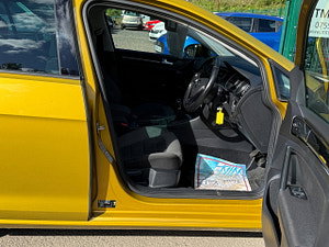 Volkswagen Golf thumbnail