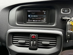 Volvo V40 thumbnail