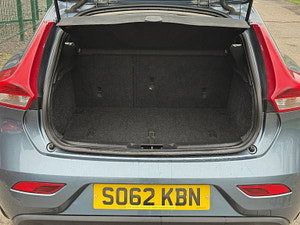 Volvo V40 thumbnail