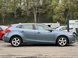 Volvo V40 thumbnail