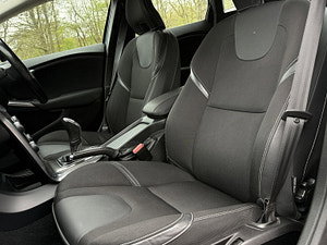 Volvo V40 thumbnail