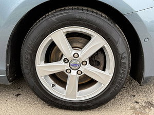 Volvo V40 thumbnail