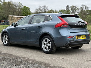 Volvo V40 thumbnail