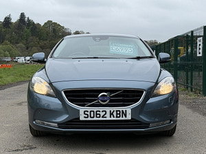 Volvo V40 thumbnail