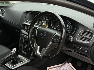 Volvo V40 thumbnail