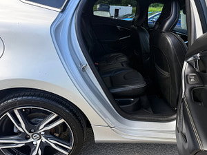 Volvo V40 thumbnail