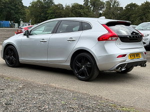 Volvo V40 thumbnail