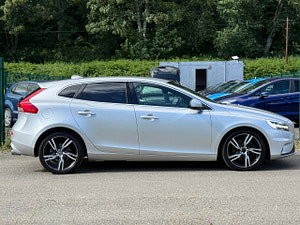 Volvo V40 thumbnail