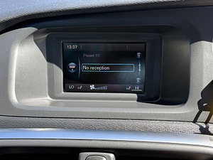 Volvo V40 Cross Country thumbnail