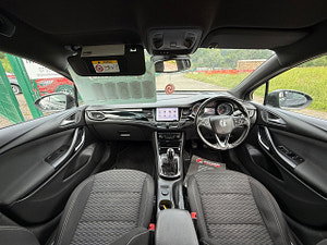 Vauxhall Astra thumbnail
