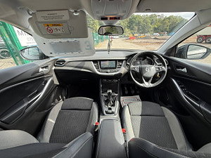 Vauxhall Grandland X thumbnail