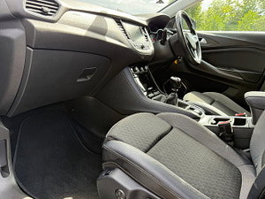Vauxhall Grandland X thumbnail
