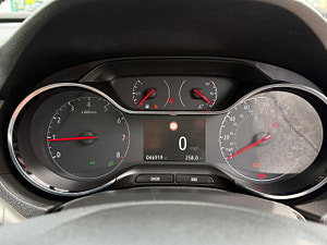 Vauxhall Grandland X thumbnail