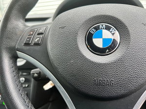BMW X1 thumbnail
