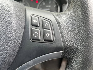 BMW X1 thumbnail