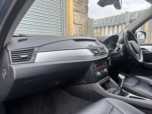 BMW X1 thumbnail