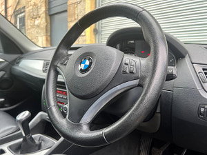 BMW X1 thumbnail