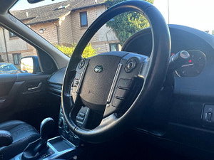 Land Rover Freelander 2 thumbnail