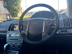 Land Rover Freelander 2 thumbnail