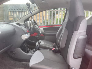 Peugeot 107 thumbnail