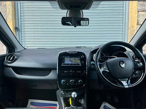 Renault Clio thumbnail