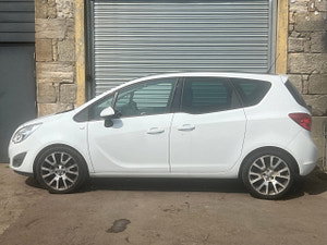 Vauxhall Meriva thumbnail