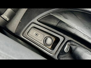 BMW 1 Series thumbnail