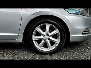 Honda Insight thumbnail