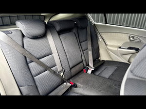 Honda Insight thumbnail