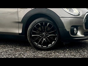 MINI Clubman thumbnail