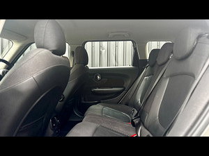 MINI Clubman thumbnail