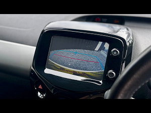 Peugeot 108 thumbnail
