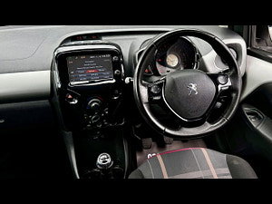 Peugeot 108 thumbnail