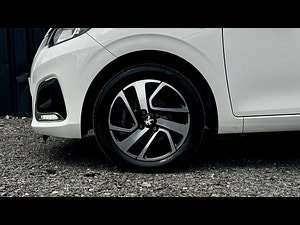 Peugeot 108 thumbnail
