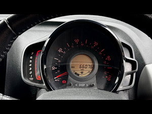Peugeot 108 thumbnail