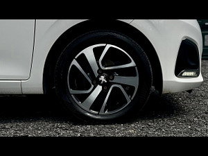 Peugeot 108 thumbnail