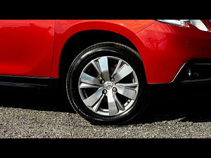 Peugeot 2008 thumbnail