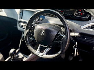 Peugeot 2008 thumbnail