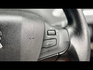 Peugeot 208 thumbnail