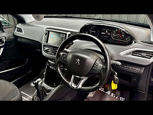 Peugeot 208 thumbnail