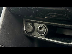 Peugeot 208 thumbnail
