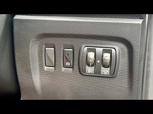 Renault Captur thumbnail