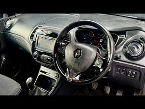 Renault Captur thumbnail