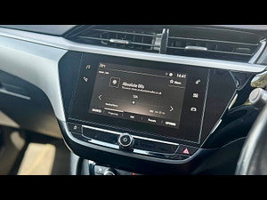 Vauxhall Corsa thumbnail