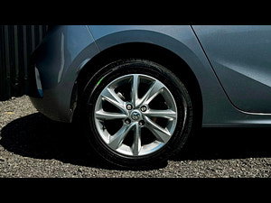Vauxhall Corsa thumbnail