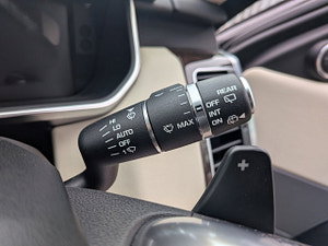 Land Rover Range Rover Sport thumbnail